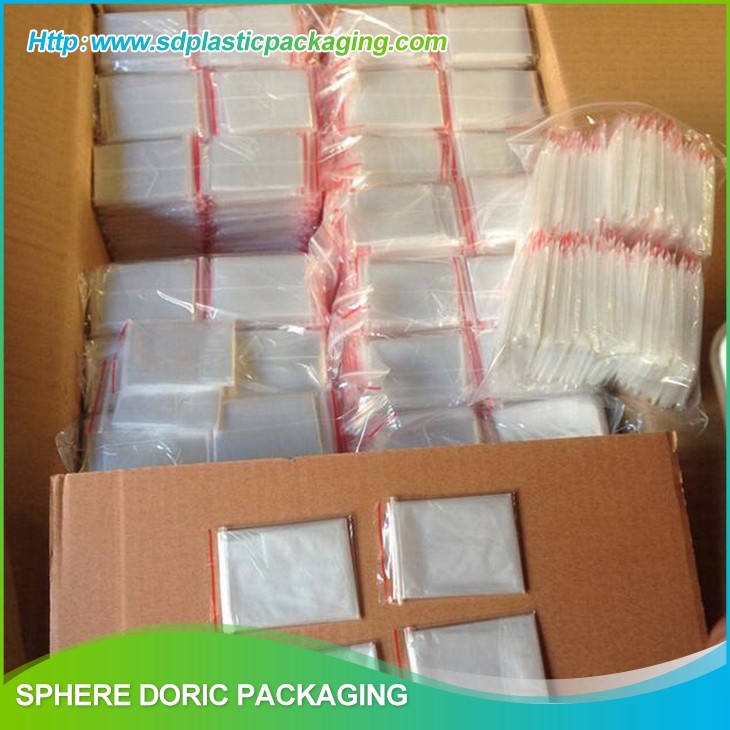 PE gloves with single pack in the carton.jpg